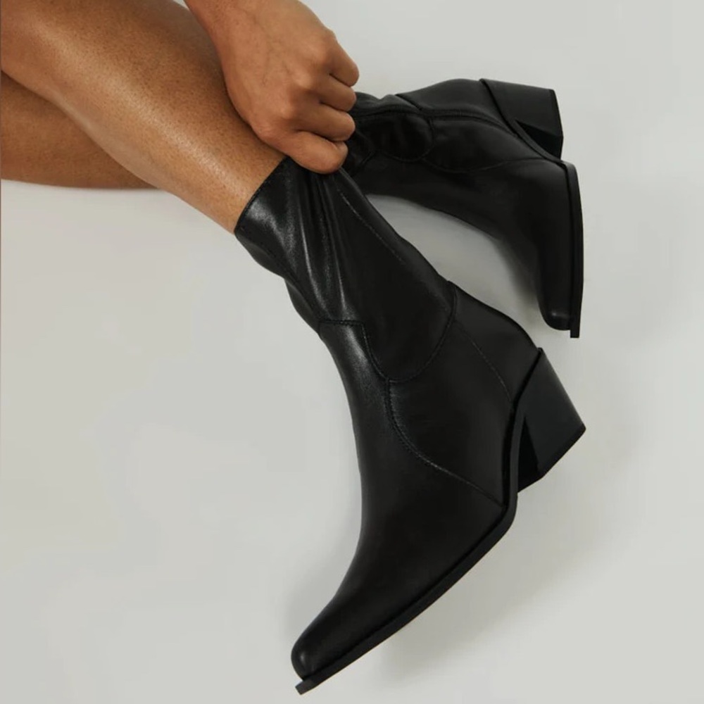 Intentionally Blank Mattie Heeled Boot